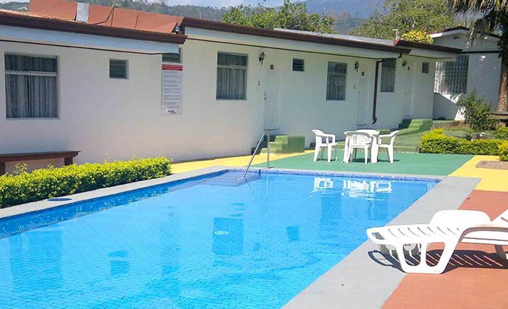 Hotel Wagelia Dominica Turrialba Bagian luar foto